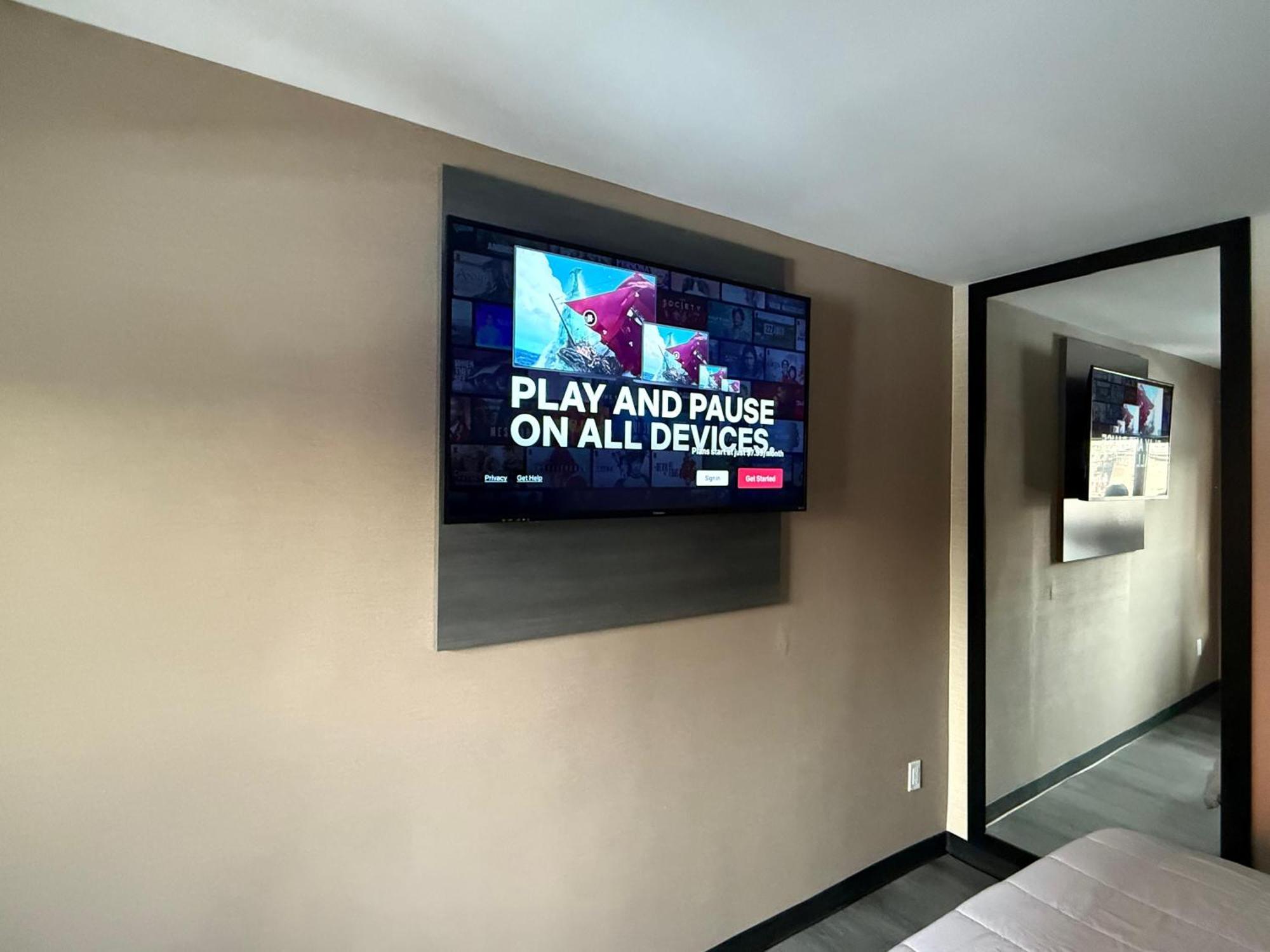 The Vine Hotel Bronx New New York Extérieur photo